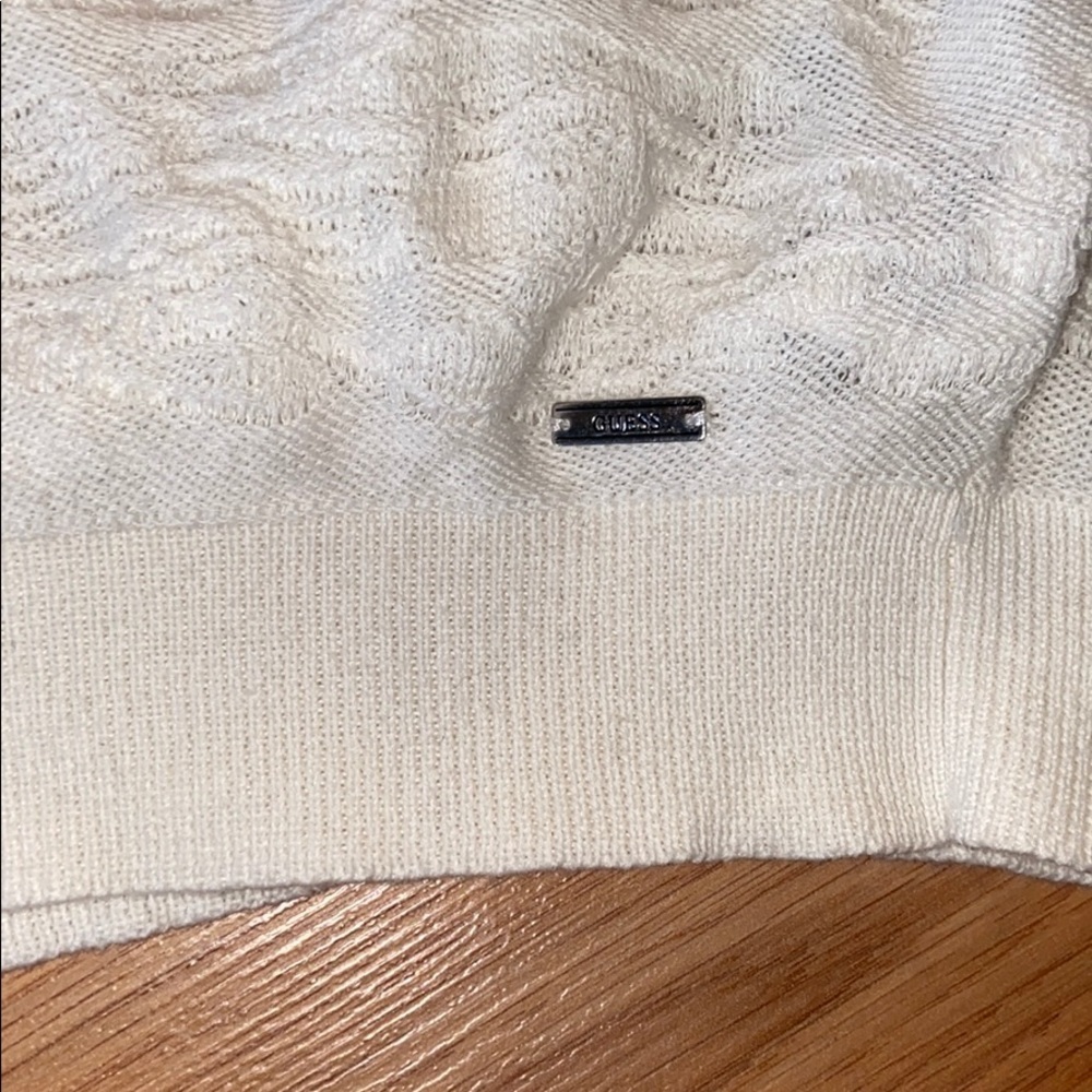 Guess off-white sweater vest NWOT - Picture 2 of 4